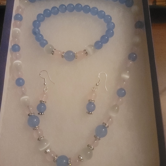 (NWT) 8mm Blue & Pink Jade Set - Picture 8 of 8